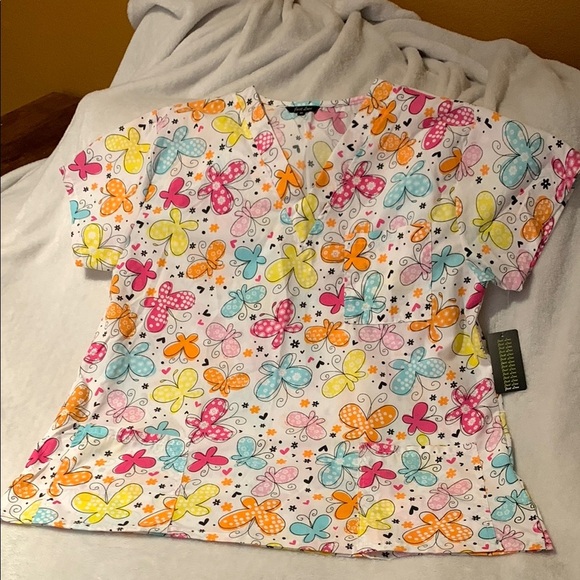 BNWT Colorful Butterfly Print Scrub Top by Just Love - Picture 1 of 7